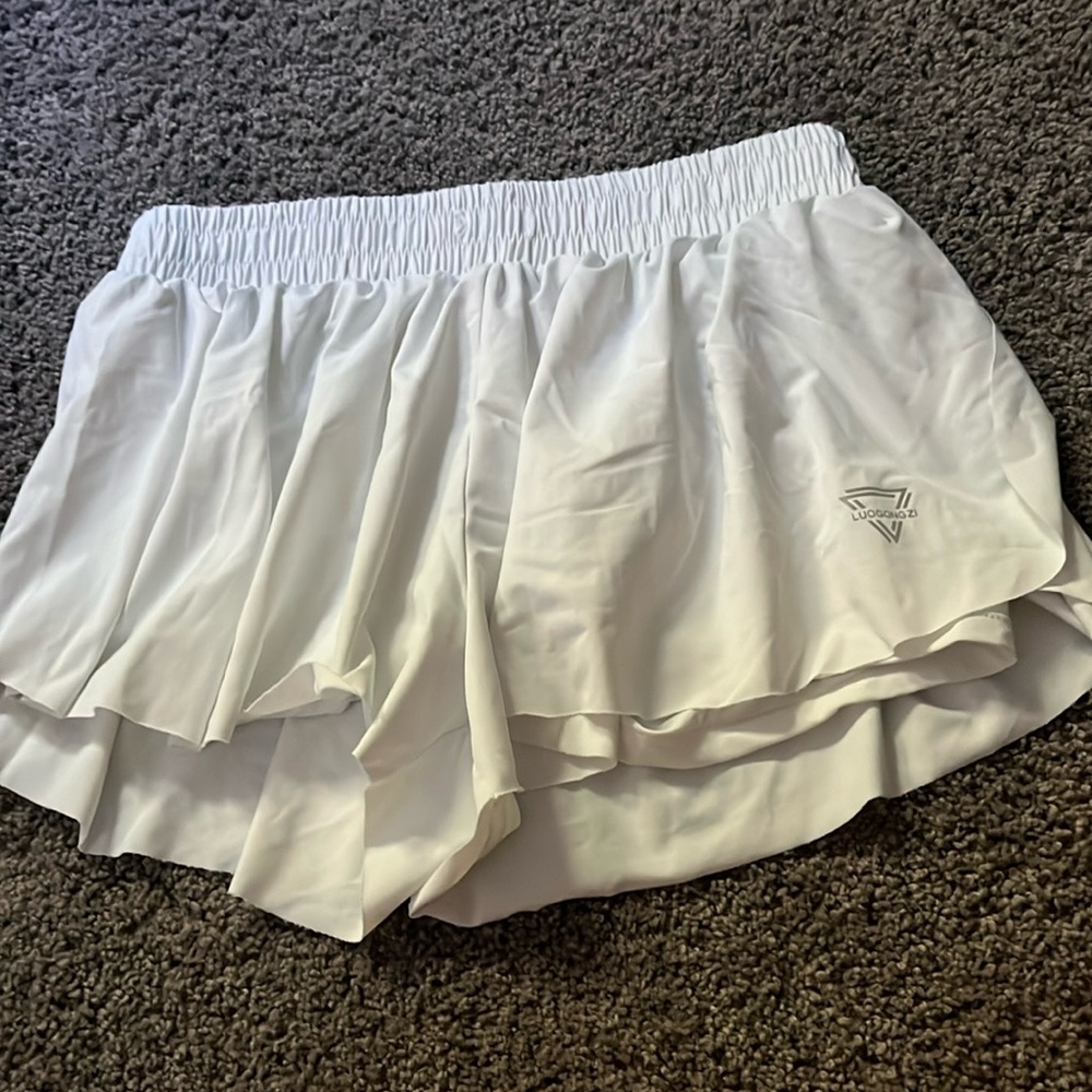 white butterfly shorts size M